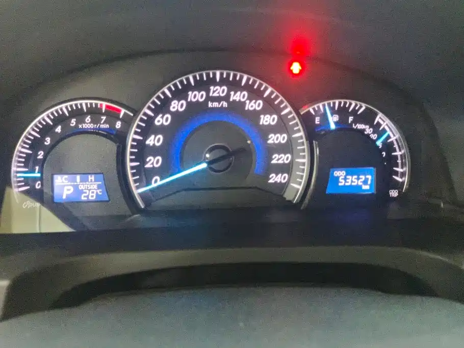 Toyota Camry 2015 — фото 14