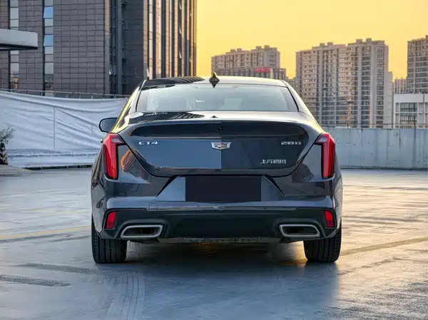 Cadillac CT4 2021