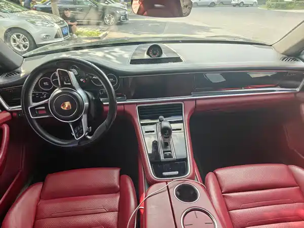 Porsche Panamera 2020