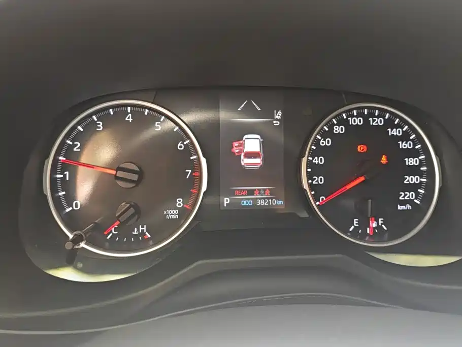 Toyota Wildlander 2023 — фото 14