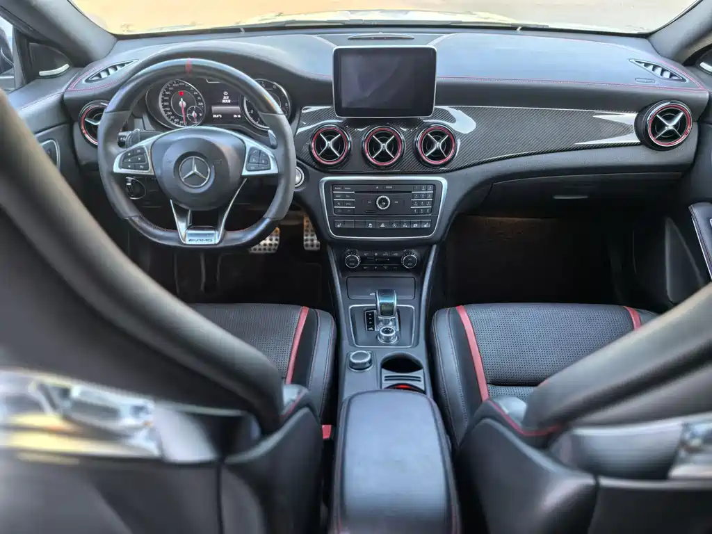 Mercedes-Benz CLA AMG 2016 — фото 9