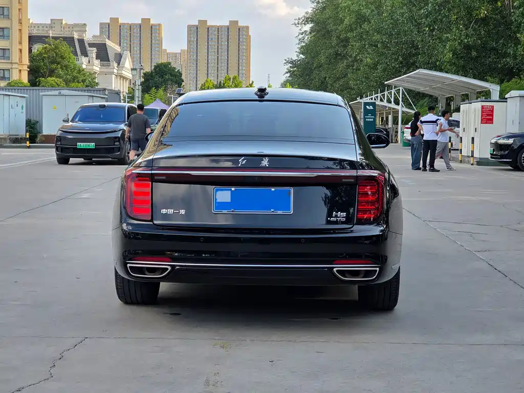 Hongqi H9 2025 — фото 3