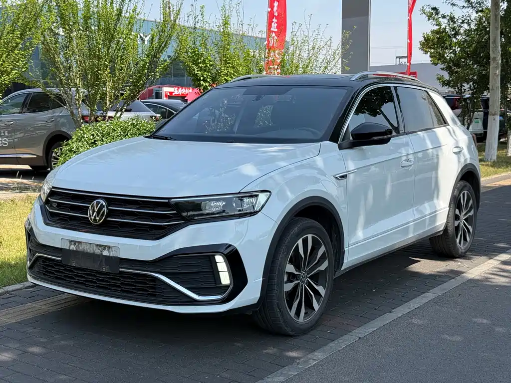 Volkswagen T-Roc 2021 — фото 1