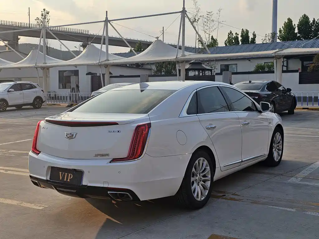 Cadillac XTS 2018 — фото 7