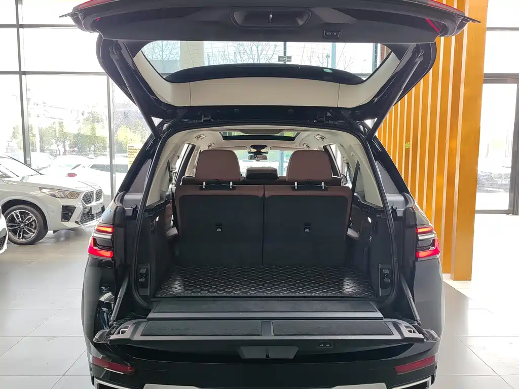 BMW X7 2024 — фото 17
