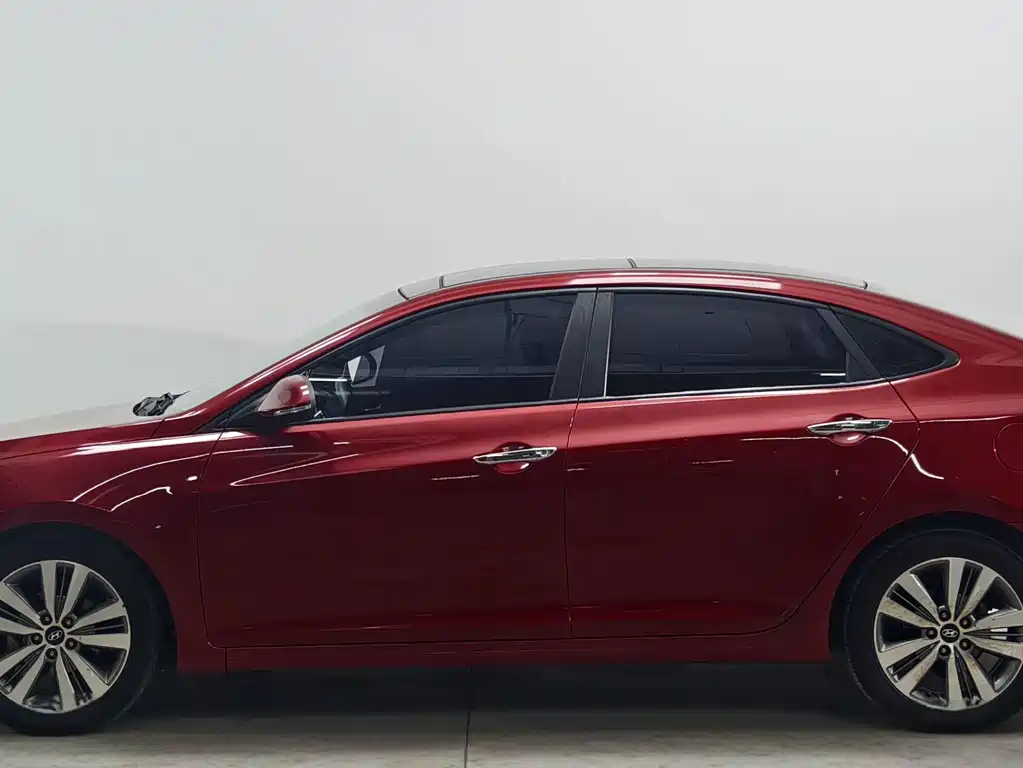 Hyundai Mistra 2015 — фото 7