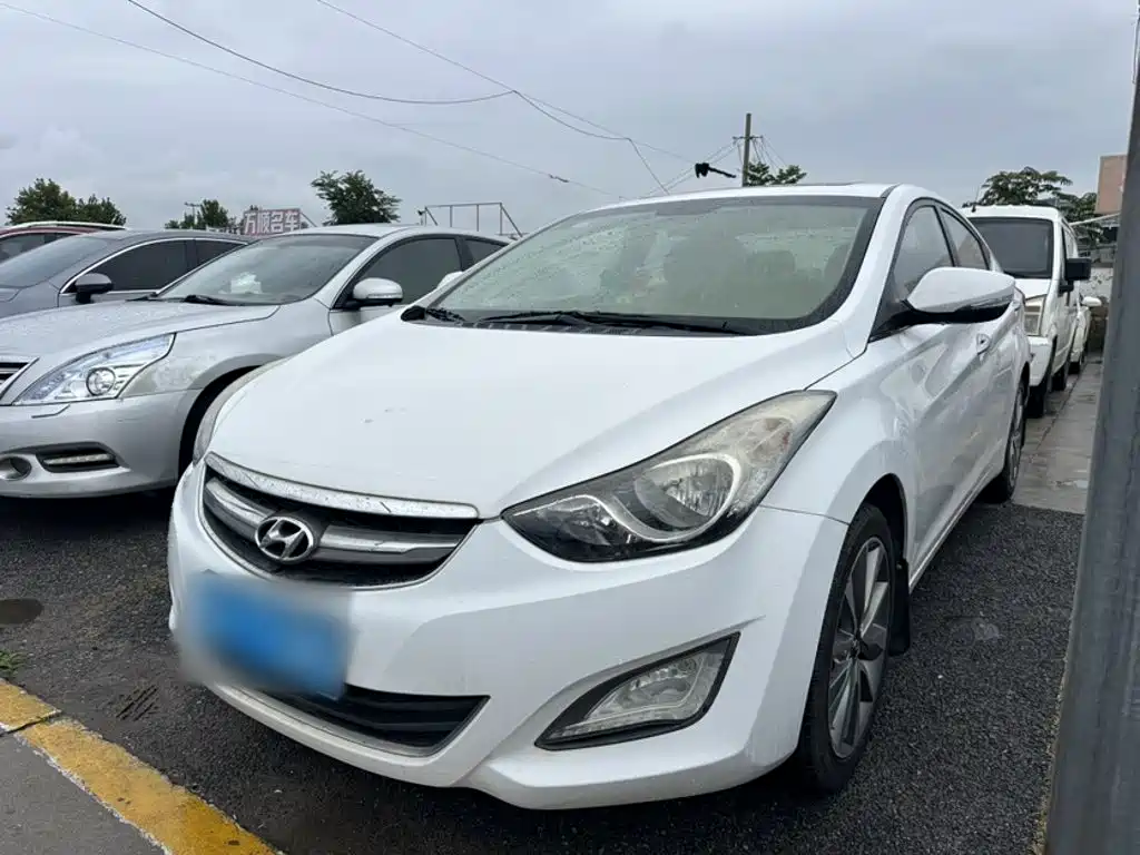 Hyundai Elantra 2016