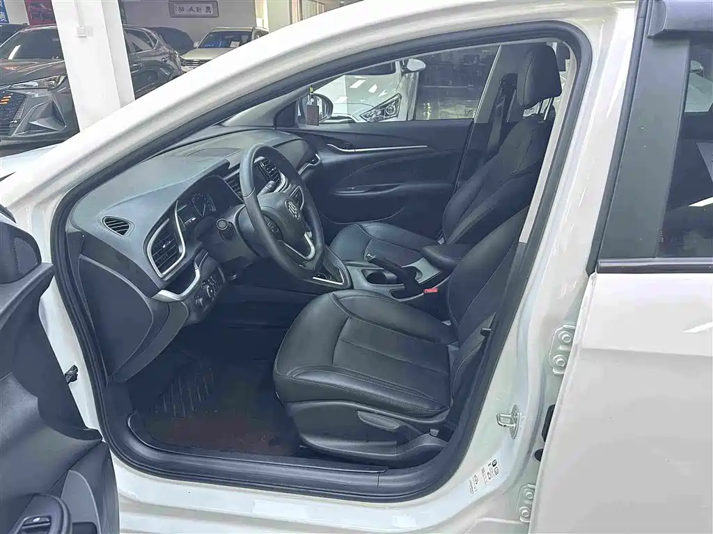 Buick Excelle 2021