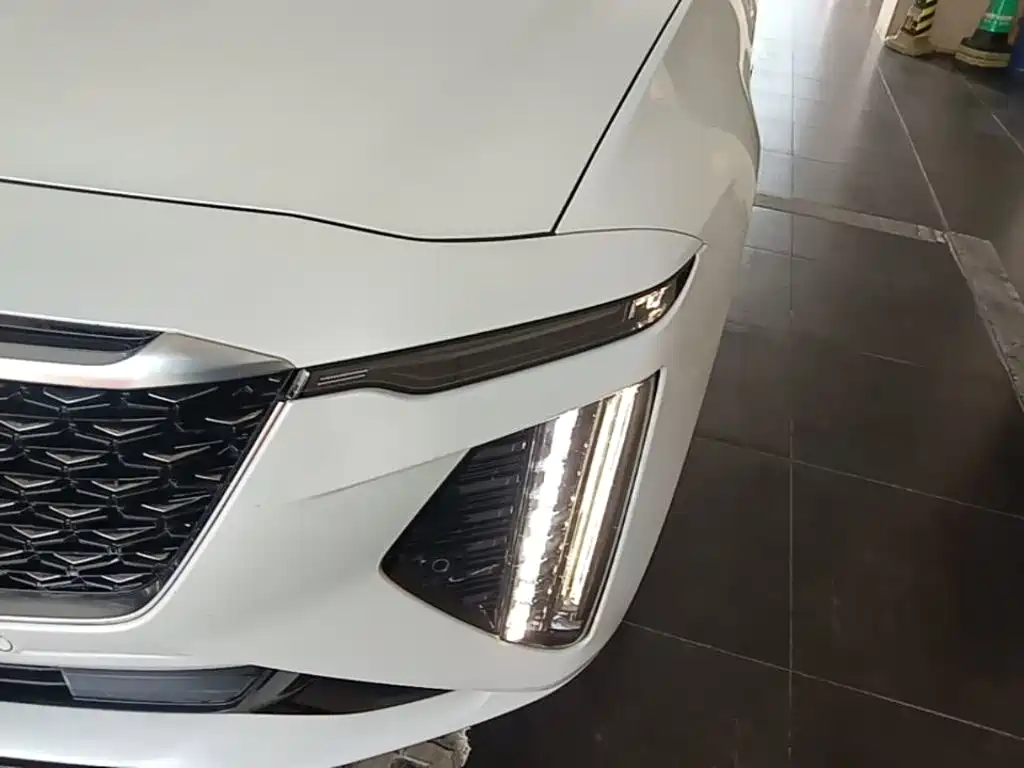 Cadillac CT6 2025 — фото 24