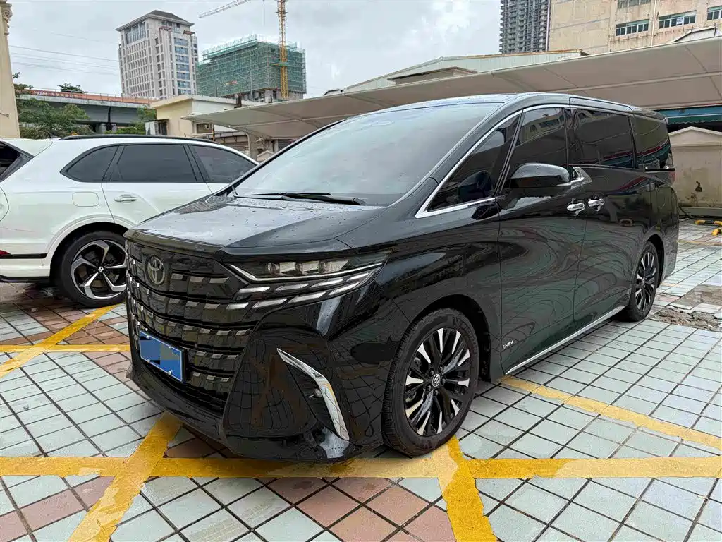 Toyota Alphard 2025 — фото 3