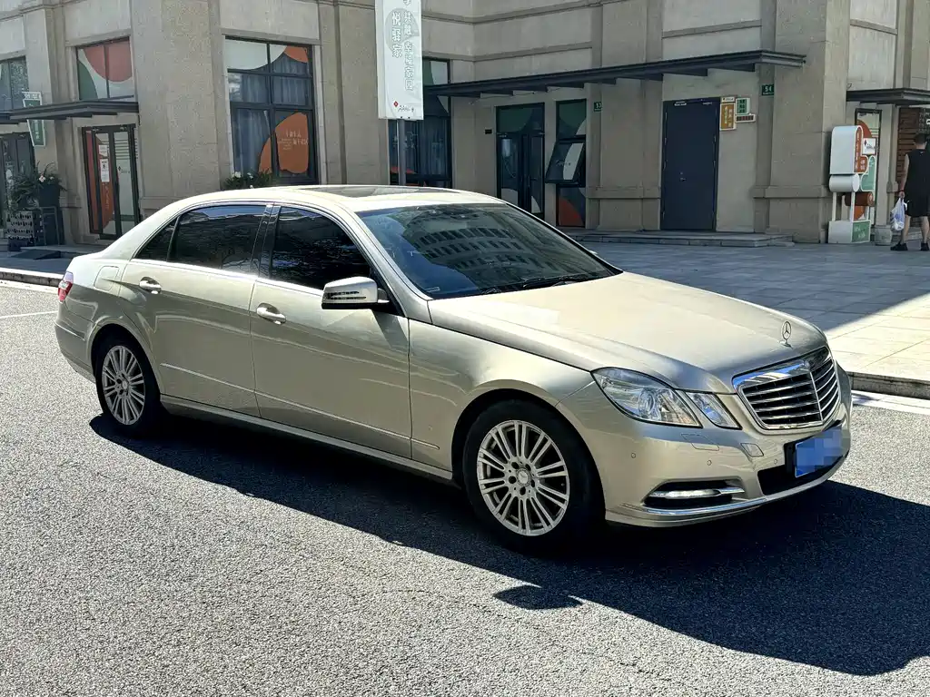 Mercedes-Benz E-Class 2012