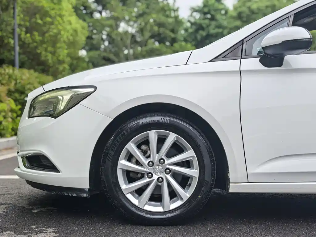 Buick Verano 2016 — фото 10