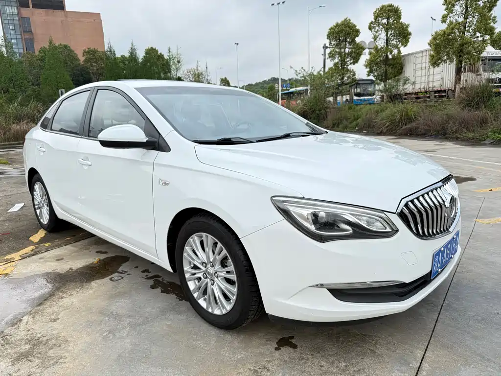 Buick Excelle 2015 — фото 3