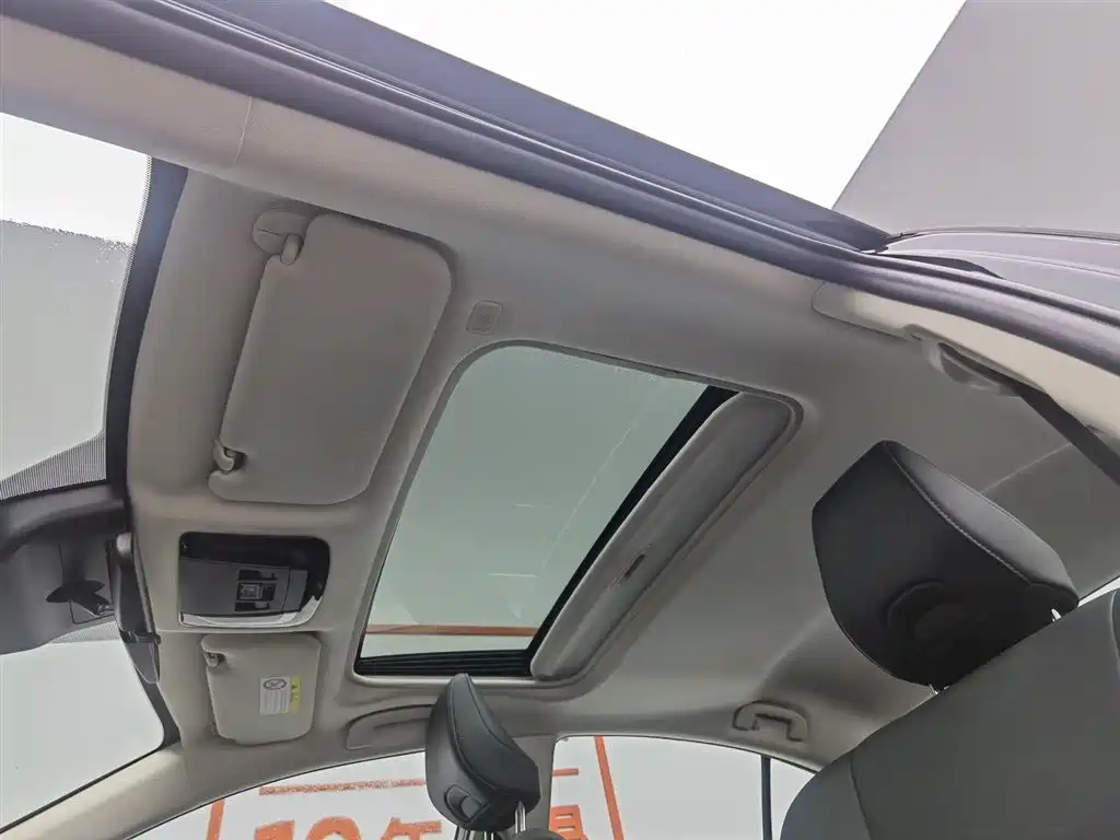 Toyota Camry 2025 — фото 14
