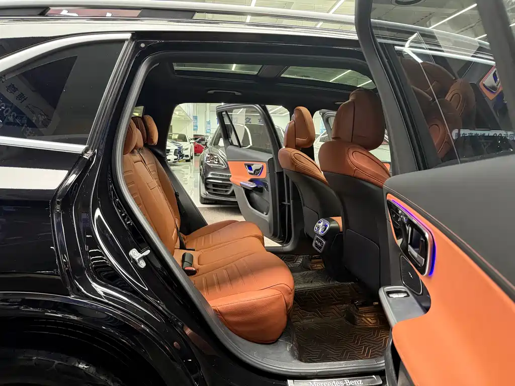 Mercedes-Benz GLC 2023 — фото 15