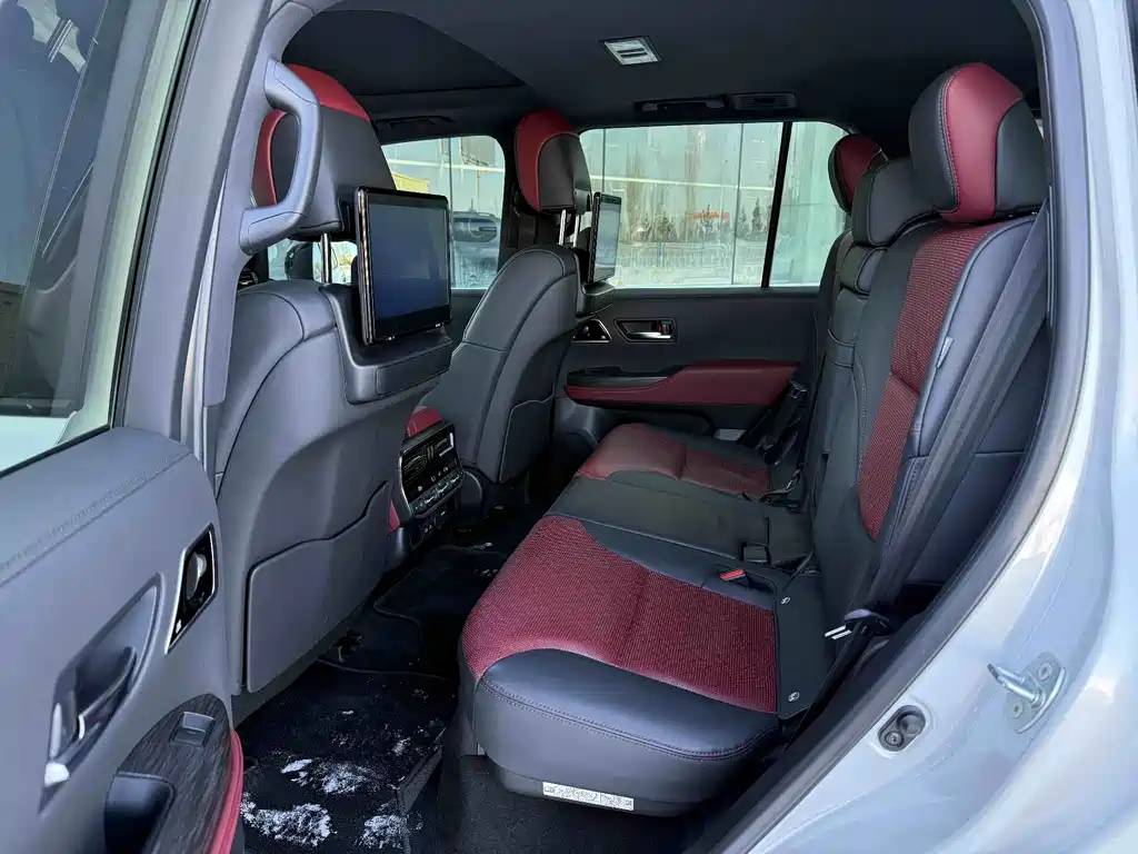 Toyota Land Cruiser 2025 — фото 14
