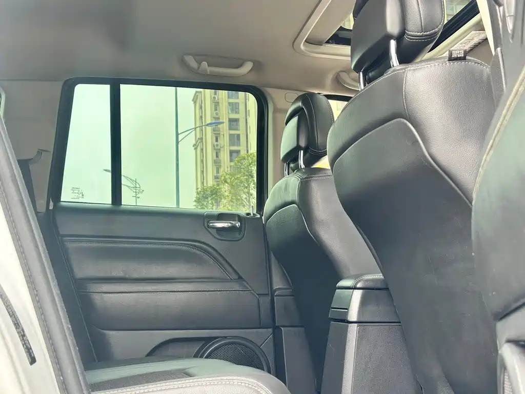 Jeep Compass 2014 — фото 29