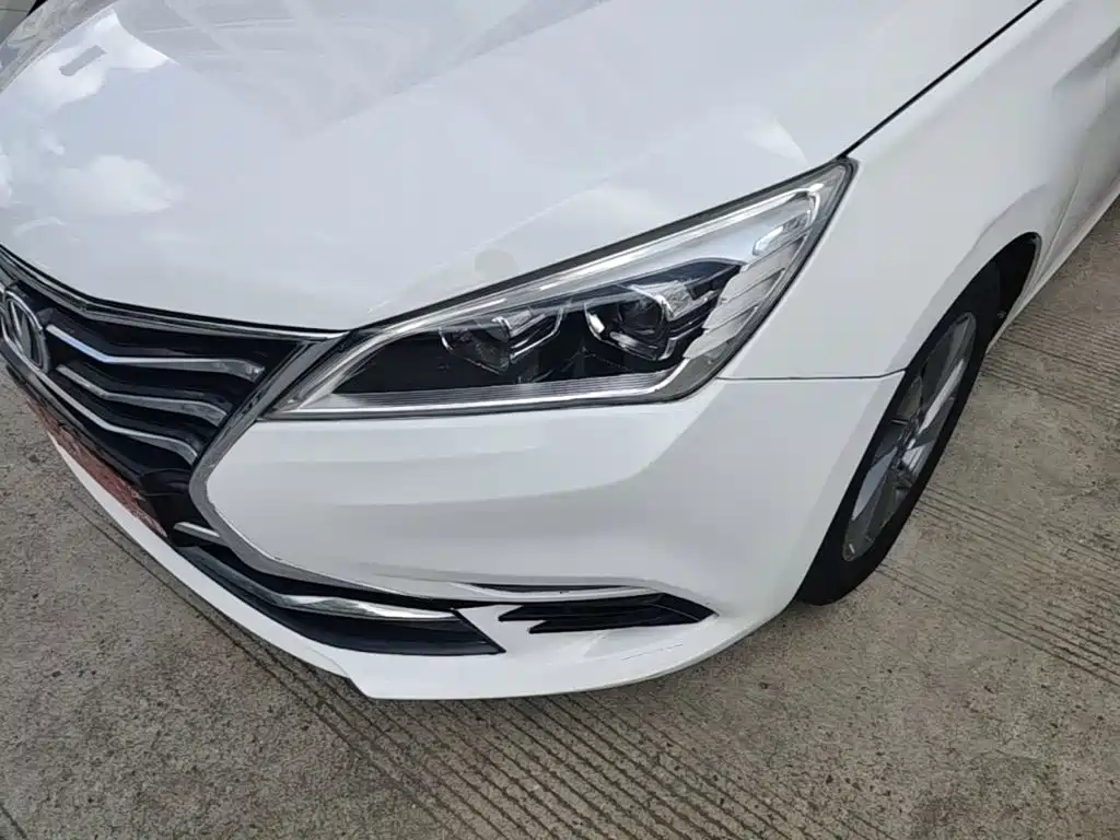 Changan Eado DT 2018 — фото 18