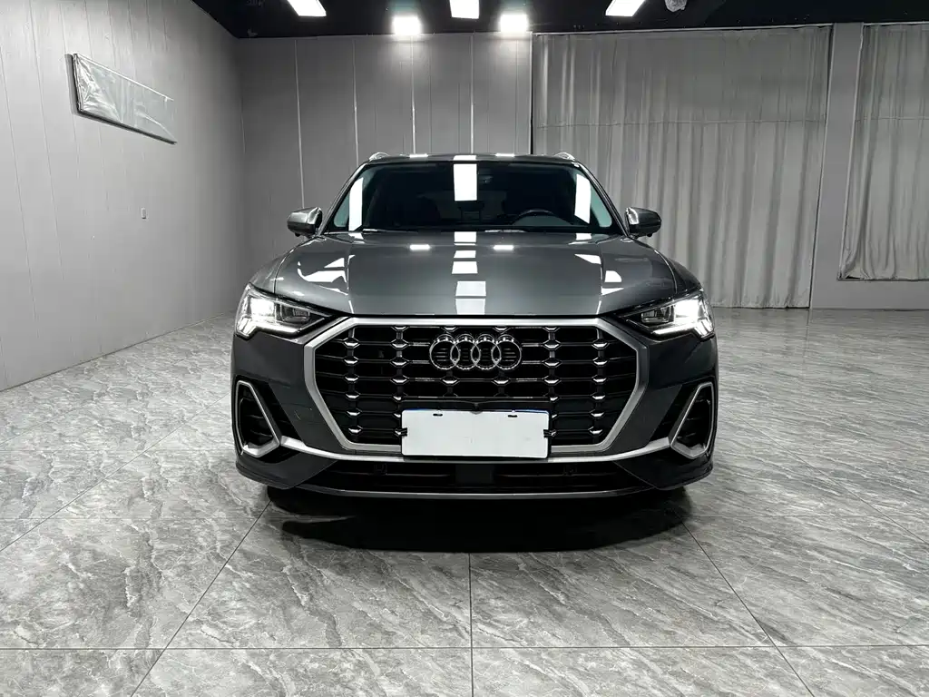 Audi Q3 2022