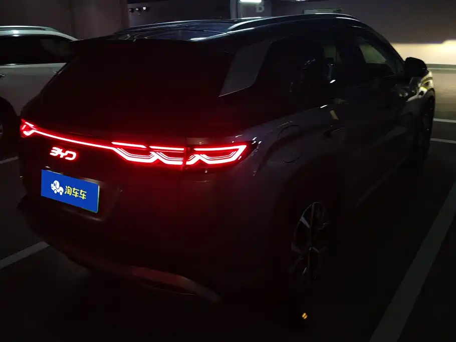 BYD Song L DM-i 2024 — фото 3