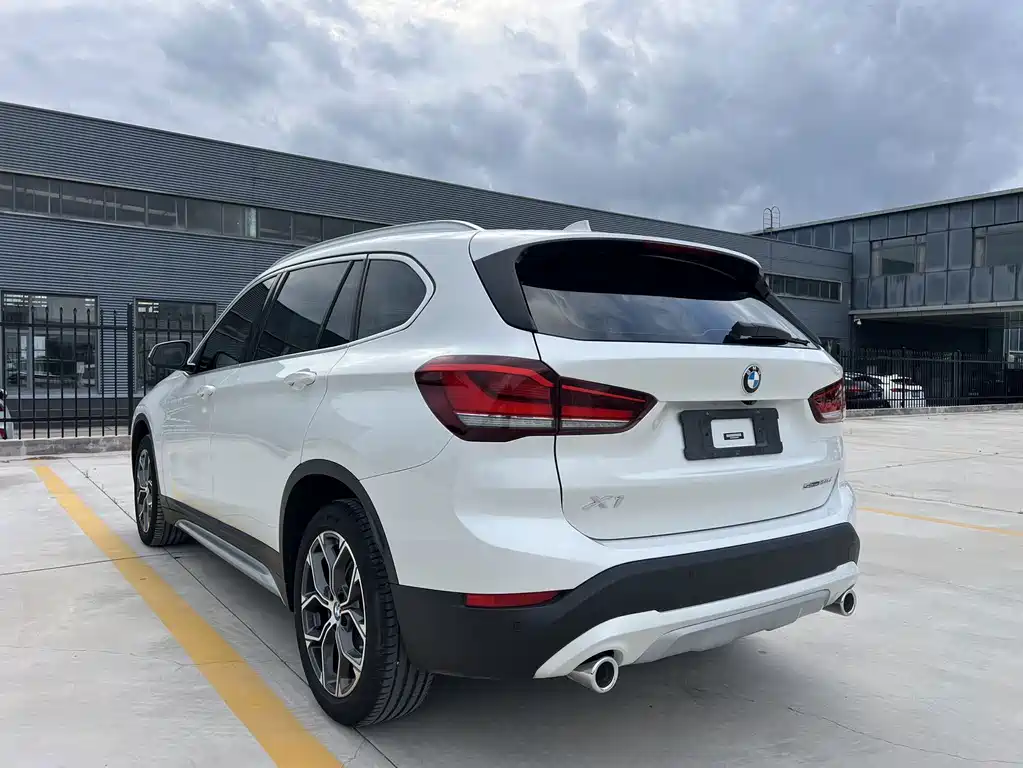 BMW X1 2022 — фото 6
