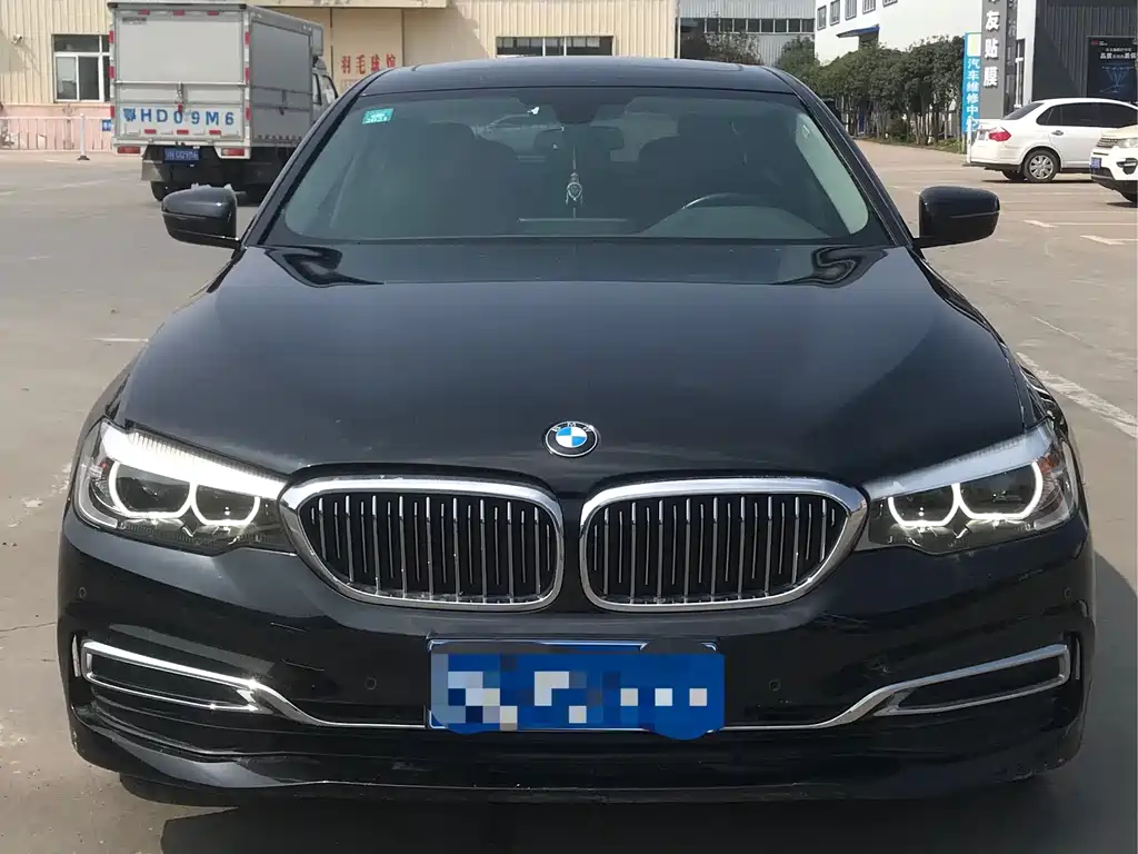 BMW 5 Series 2019 — фото 2