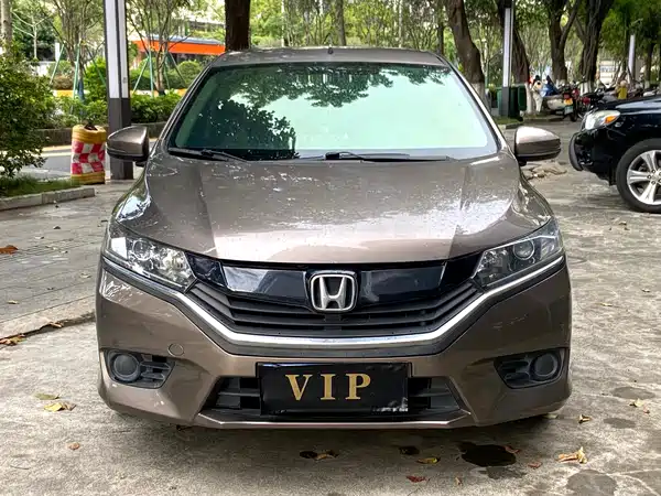 Honda Greiz 2016