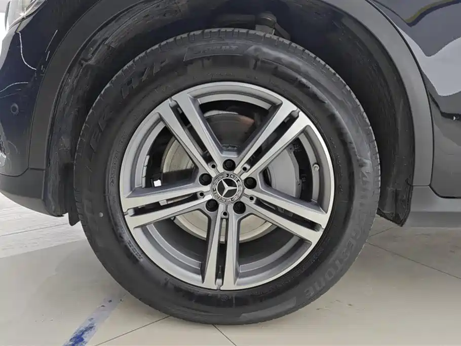 Mercedes-Benz GLC 2021