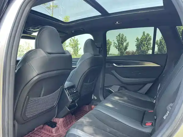 Geely Xingyue L 2024