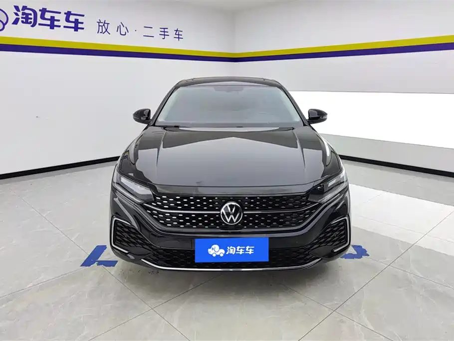 Volkswagen Passat 2022