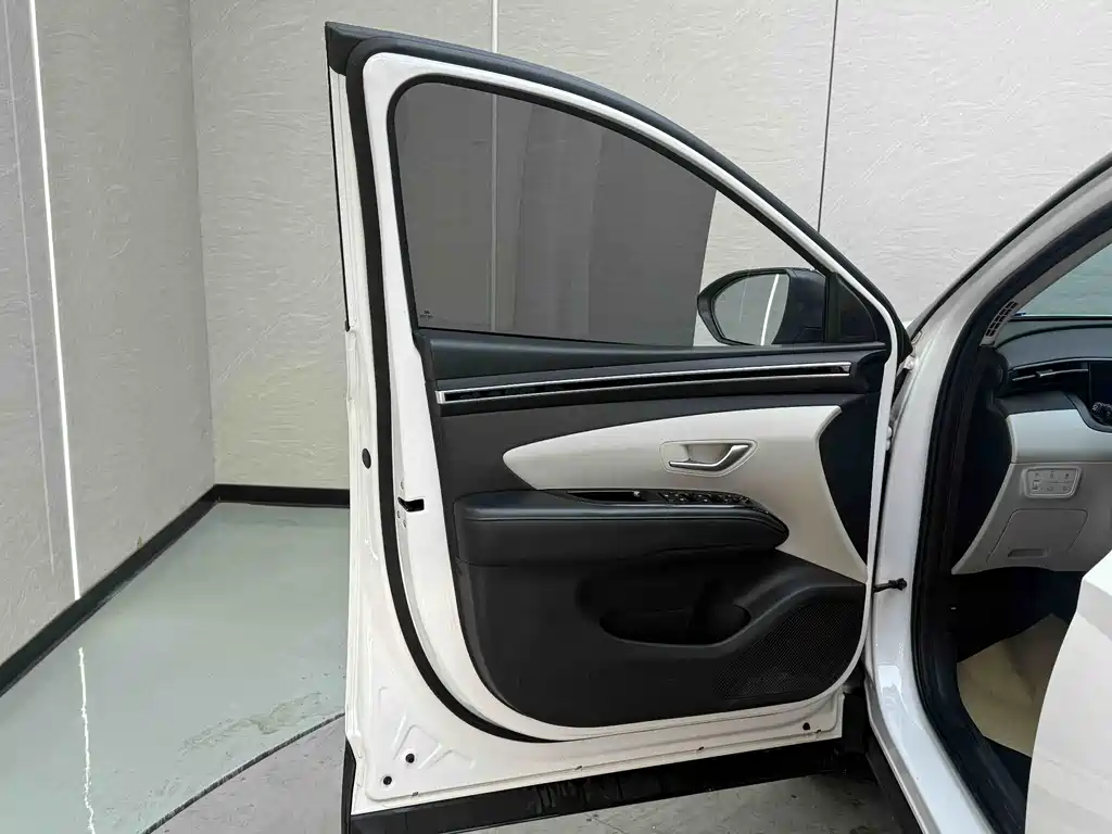 Hyundai Tucson 2021 — фото 17
