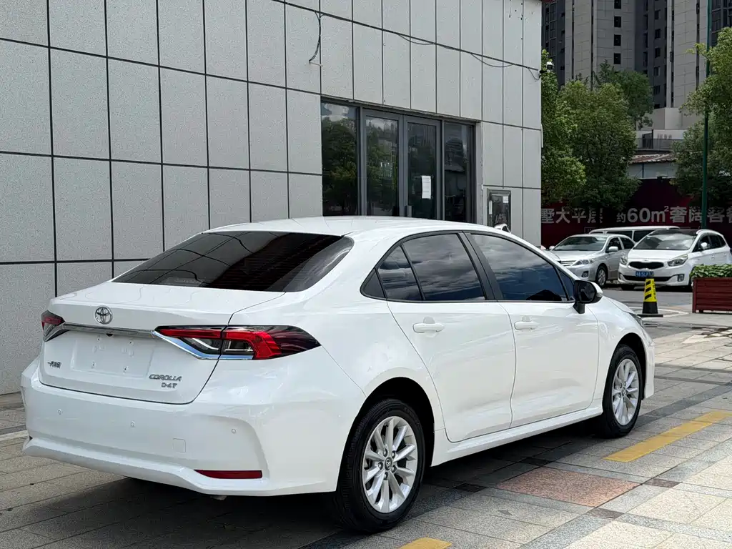 Toyota Corolla 2021 — фото 13