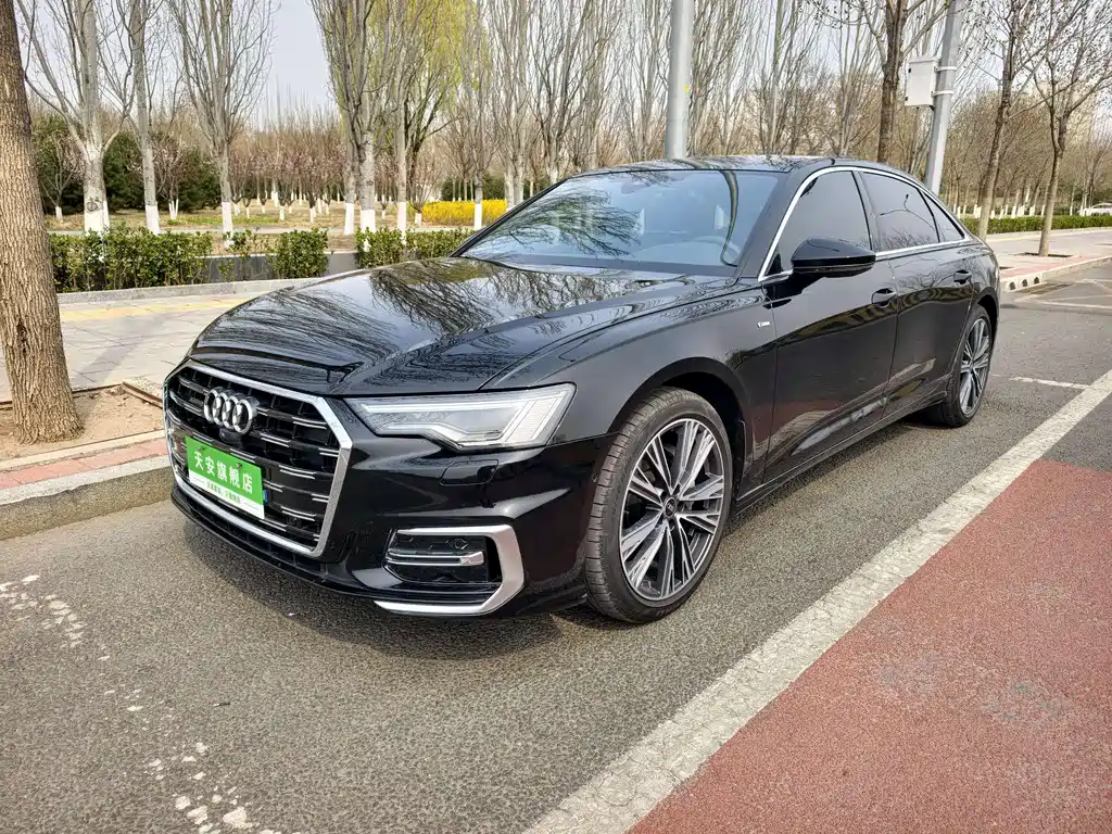 Audi A6L 2025 — фото 1