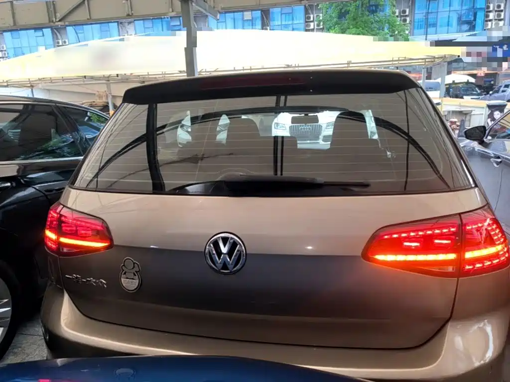 Volkswagen Golf 2016