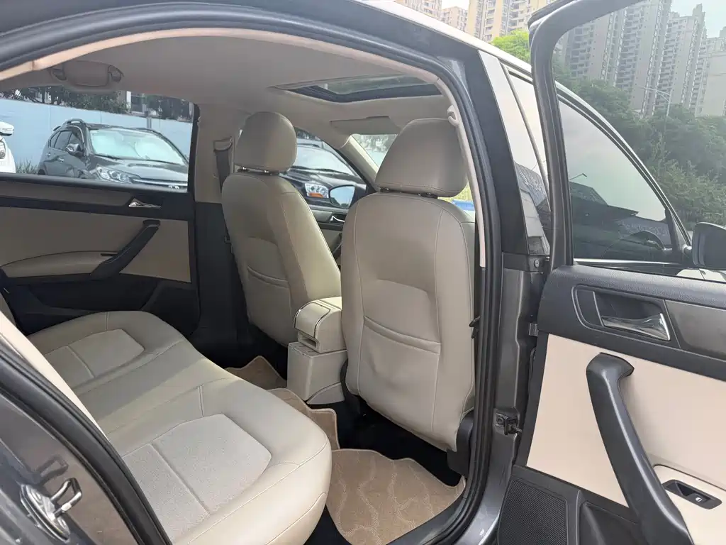 Volkswagen Santana 2014 — фото 10