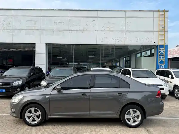 Volkswagen Santana 2014