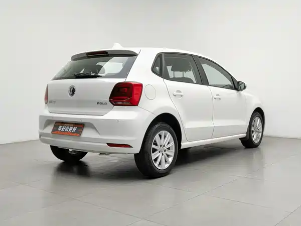 Volkswagen Polo 2015