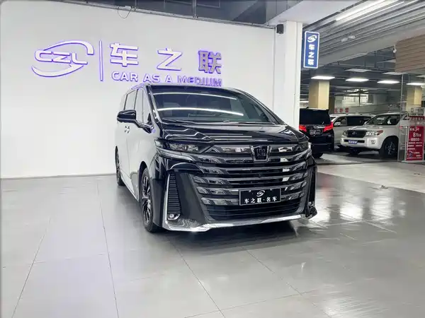 Toyota Vellfire 2024
