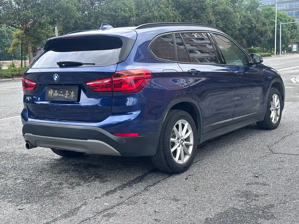 BMW X1 2018 — фото 11