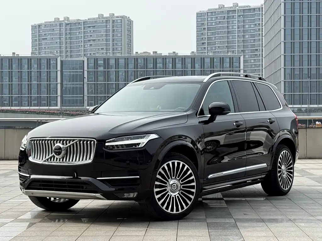 Volvo XC90 2016 — фото 1
