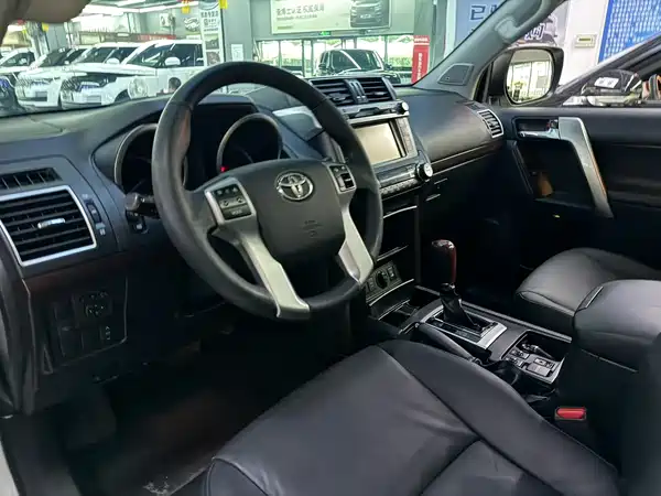 Toyota Prado 2017