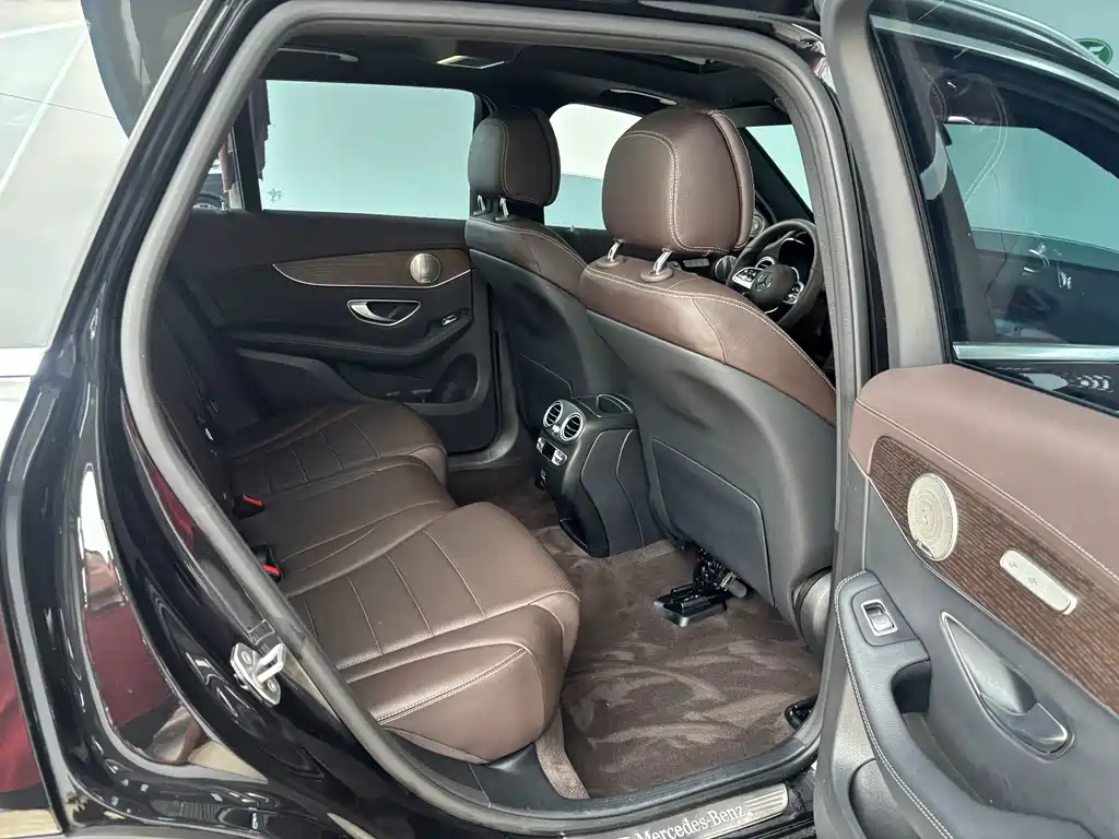 Mercedes-Benz GLC 2023 — фото 24