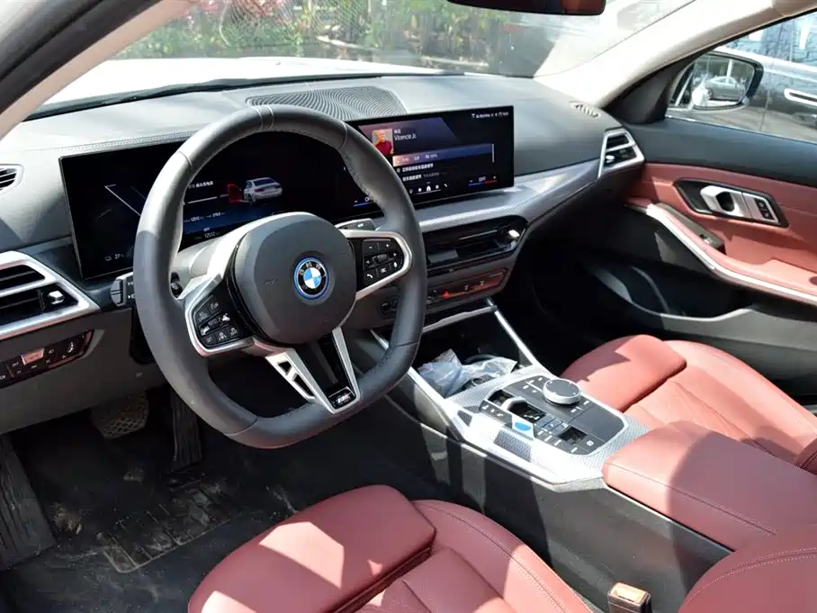 BMW i3 2025 — фото 6