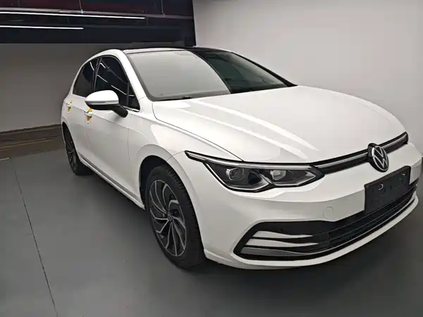 Volkswagen Golf 2022