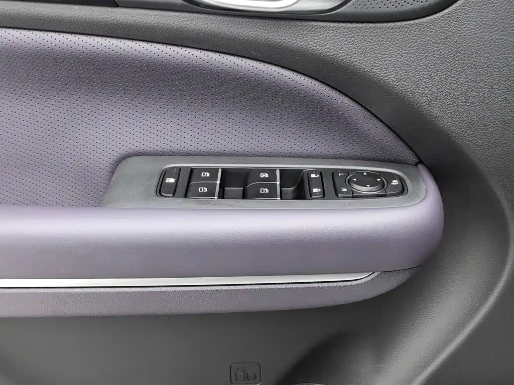 GAC Trumpchi M6 2024 — фото 9