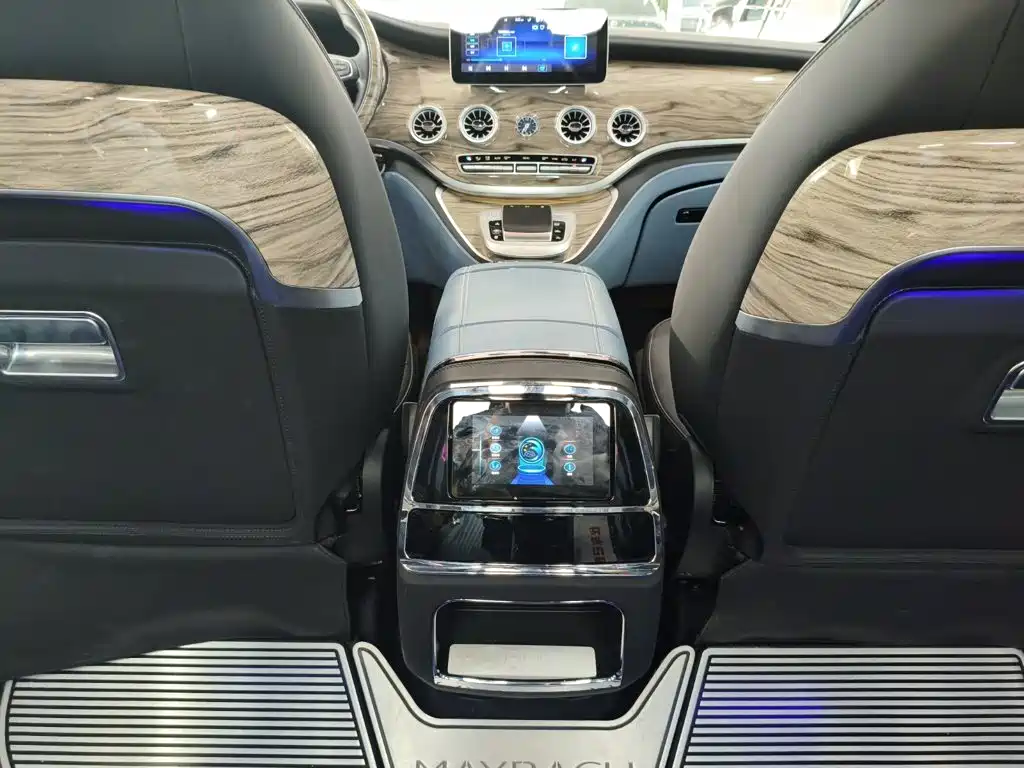 Mercedes-Benz Vito 2026 — фото 14