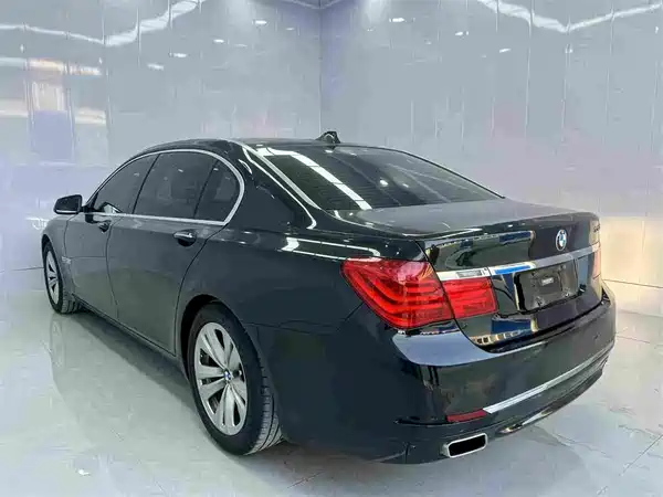 BMW 7 Series 2011