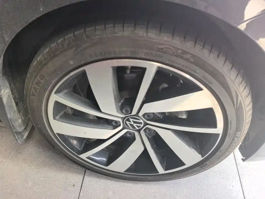 Volkswagen Sagitar 2025