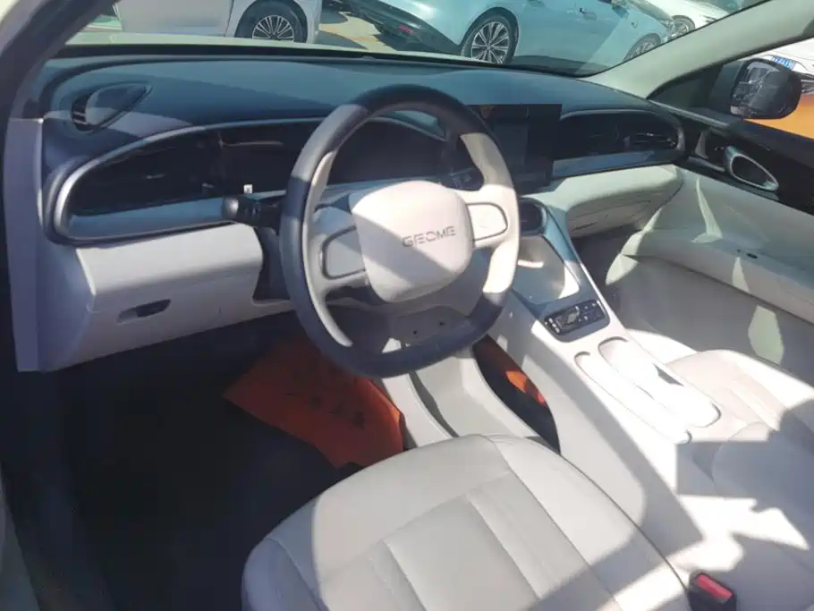 Geely Galaxy Starwish 2024 — фото 12