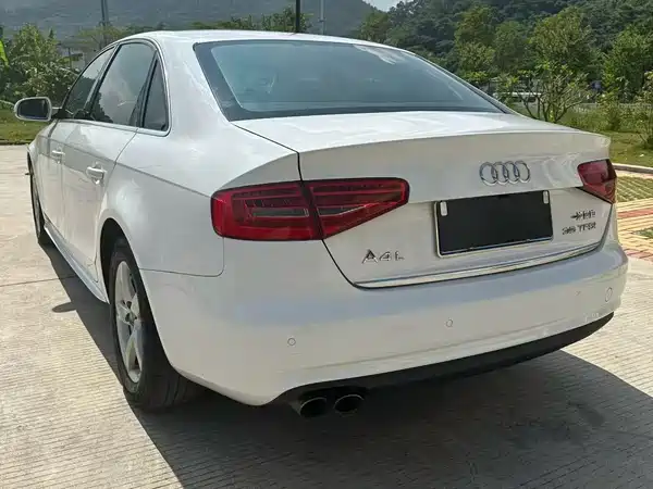 Audi A4L 2013